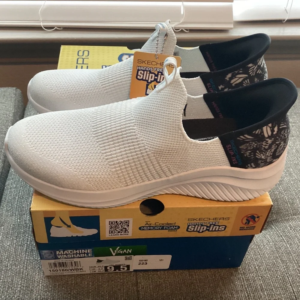 Skechers Women's Slip-Ins: Ultra Flex 3.0 - Full Flight Casual Sneakers, 9.5 - Picture 6 of 10